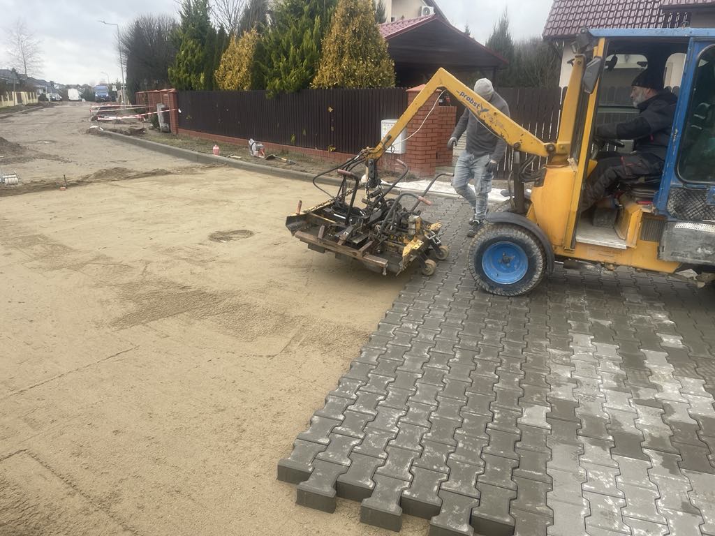Układanie kostki z operatorem